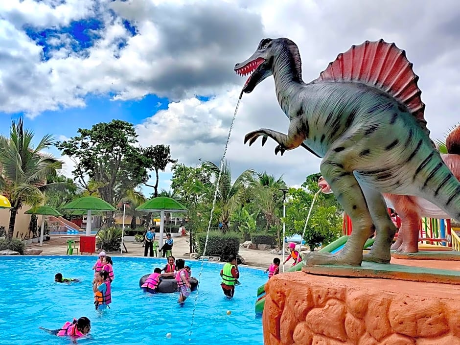 Trang Villa Hotel and Water Park