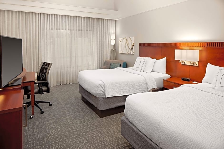Courtyard by Marriott Houston Rice University