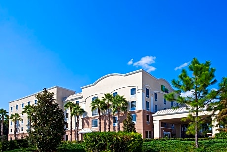 Holiday Inn Express Hotel & Suites Clearwater US 19 North