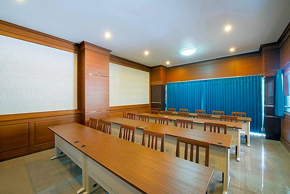 Nartsiri Hotel