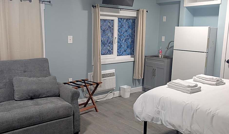 Hotel on Magnolia East 'HOME'