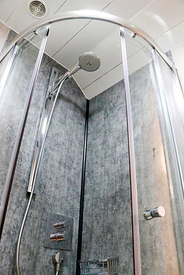 The Queen's Head Hotel