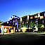 Holiday Inn Express Hotel & Suites Grand Forks By IHG