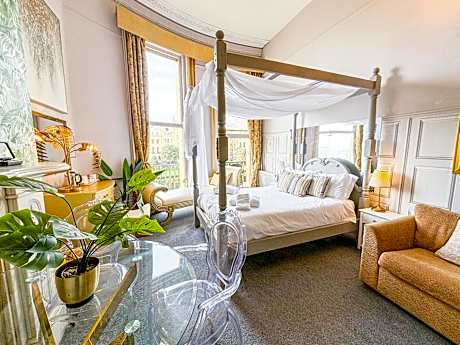 The X Hotel Brunswick Square