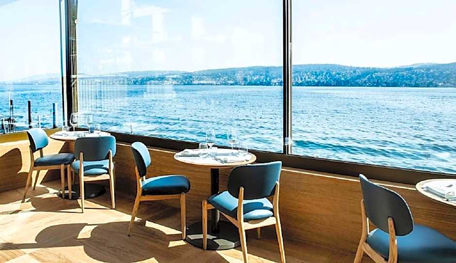 ALEX - Lakefront Lifestyle Hotel & Suites