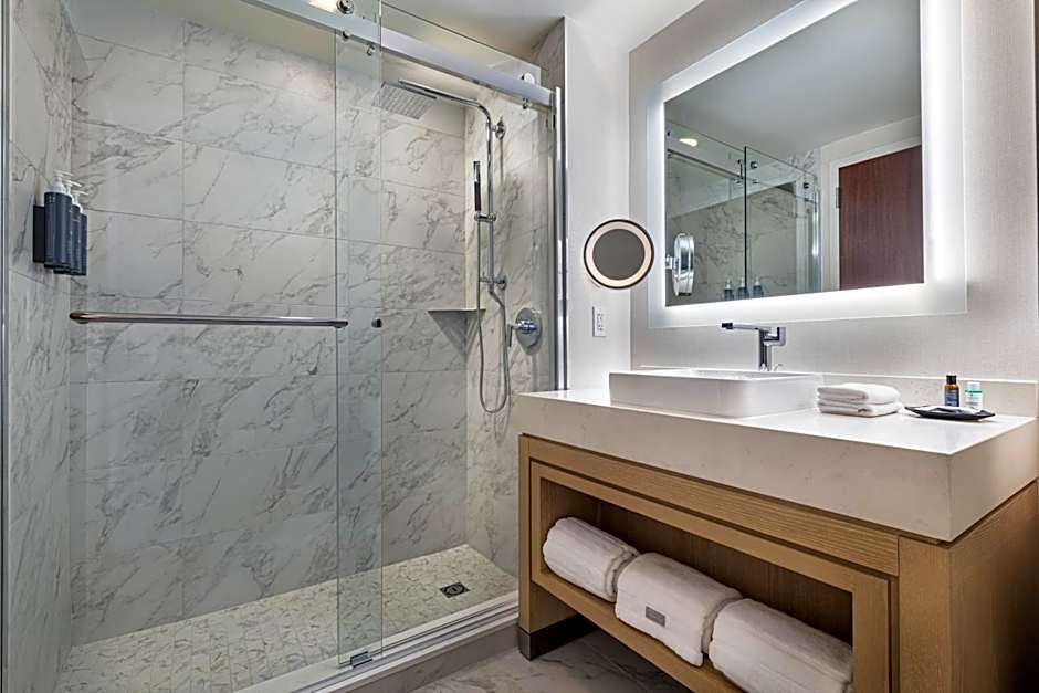 The Westin Jersey City Newport