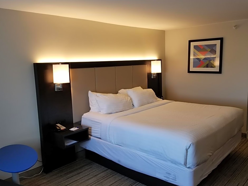 Holiday Inn Express Birch Run-Frankenmuth Area, an IHG Hotel