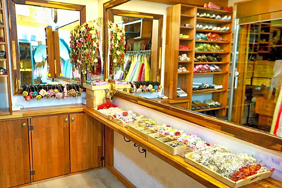 Samlockhon Hanok Guesthouse