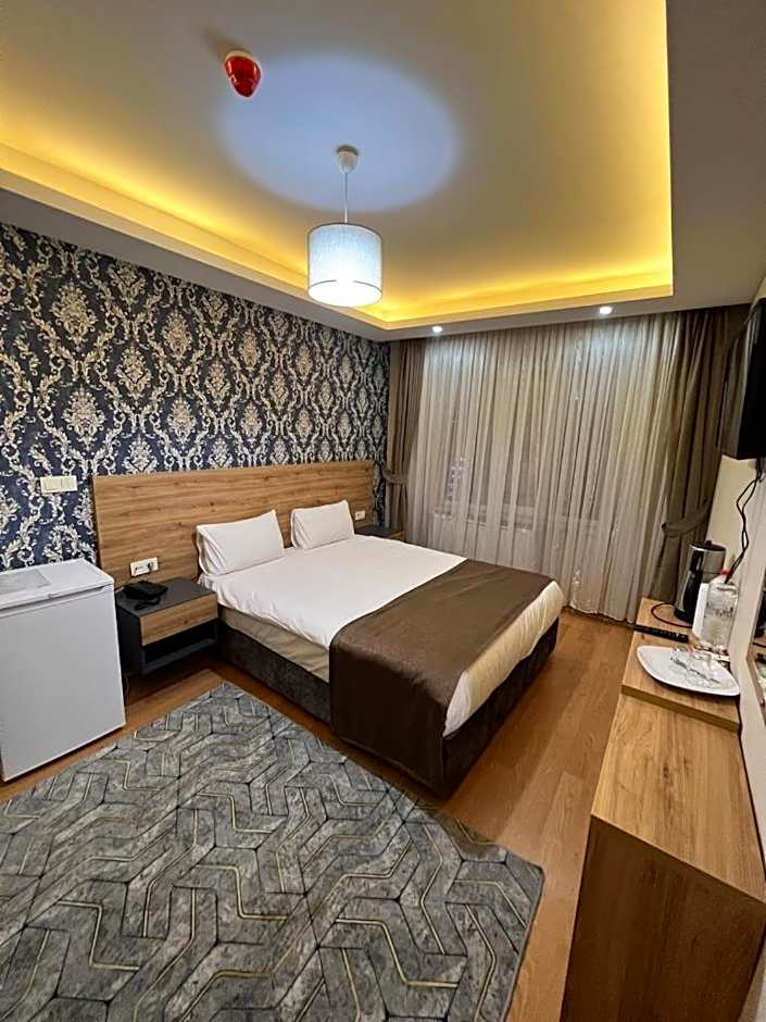 inDİANA HOTEL