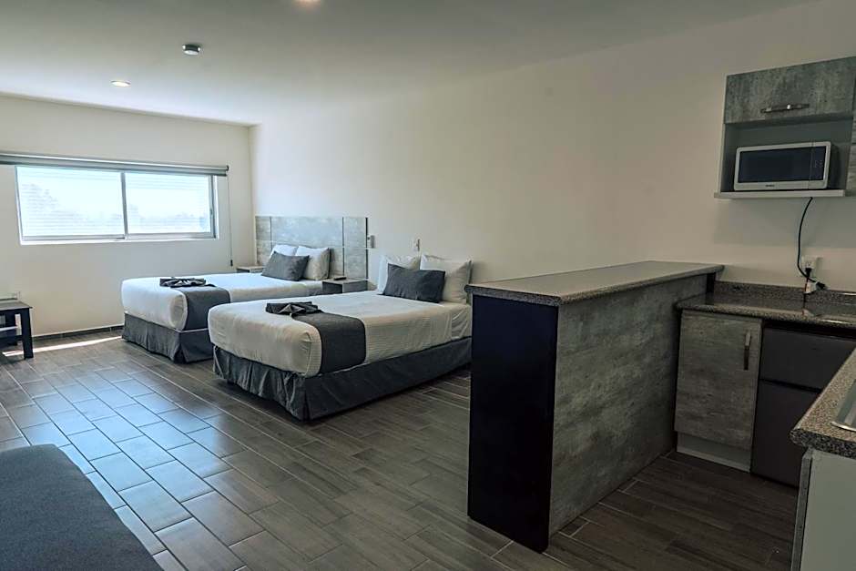 SR Hotel