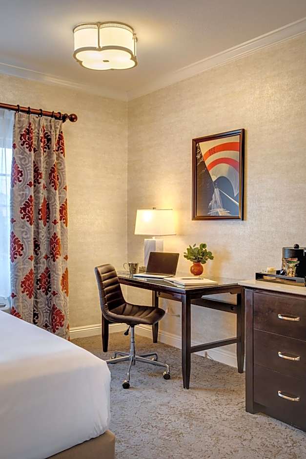 Ayres Hotel Costa Mesa/Newport Beach