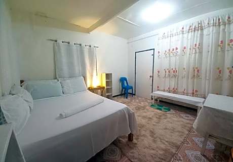 Casa de Viajeros 600mbps spacious 5 minutes to the beach