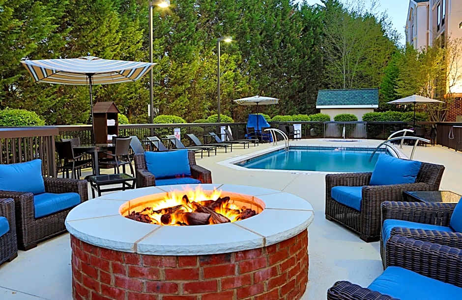 Hampton Inn & Suites Asheville Airport