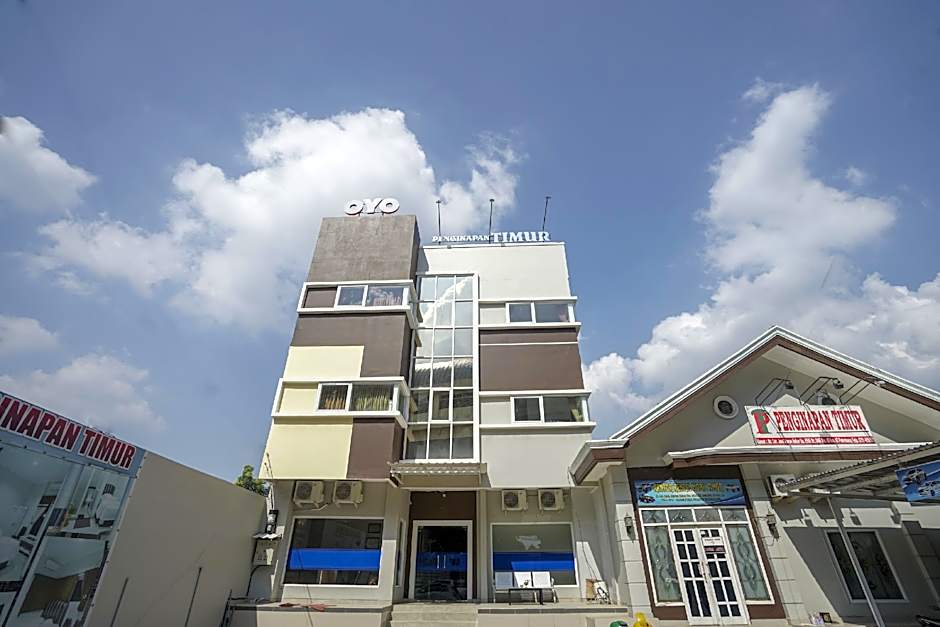 RedDoorz Plus near Palembang Airport 3