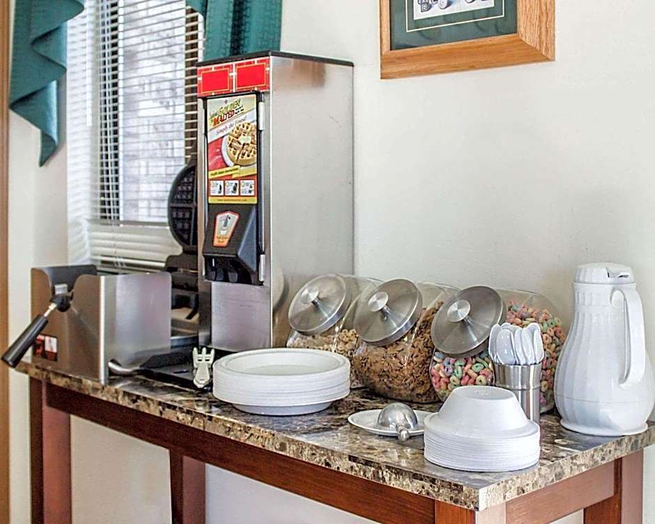 Econo Lodge Elkhart North