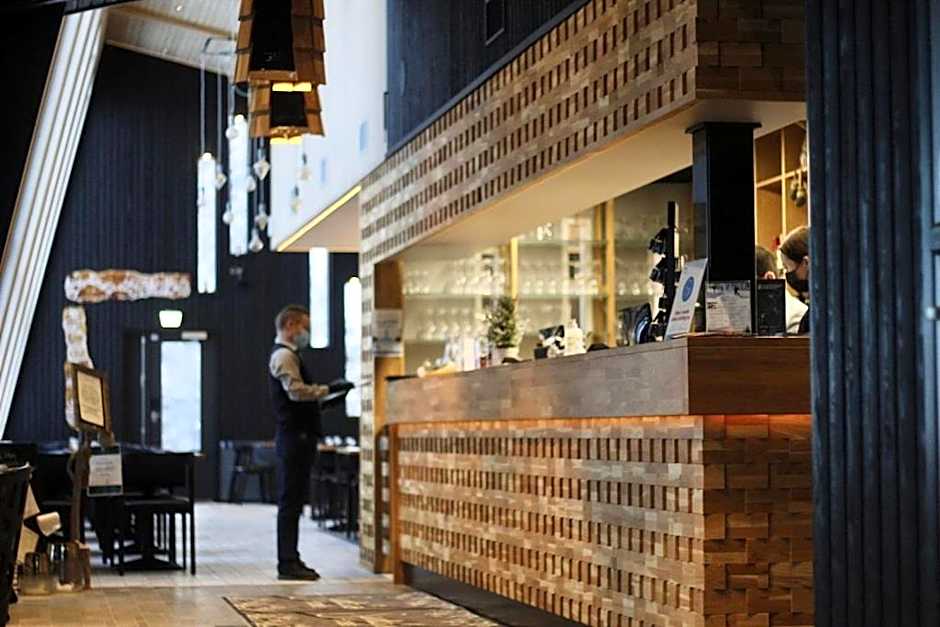 Santa's Igloos Arctic Circle