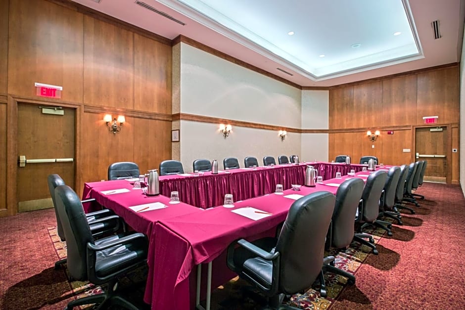 Crowne Plaza Hotel Philadelphia - King of Prussia, an IHG Hotel