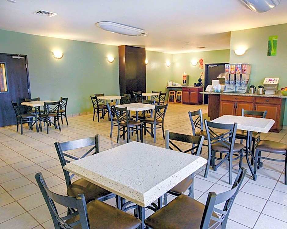 Garner Hotel Del Valle - Austin Southeast by IHG