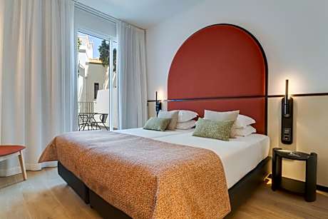 Double or Twin Room with Balcony