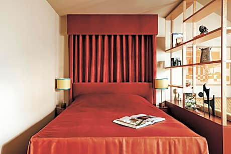 Rooftop Studio with Terrace