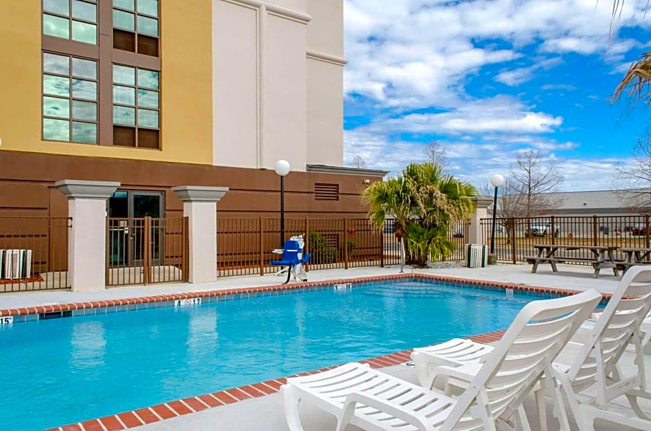 Comfort Inn & Suites Biloxi D'Iberville