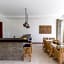 Villa Juna - Beautiful 3 Bedroom in Seminyak