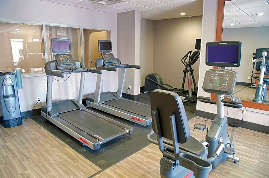 Hampton Inn & Suites Cathedral City