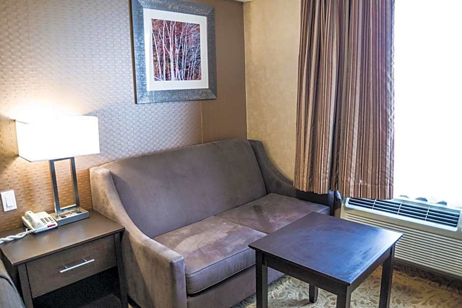 Mississauga Gate Inn