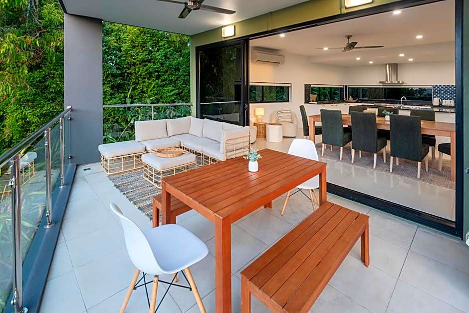 Pinnacle Apartments on Hamilton Island by HIHA