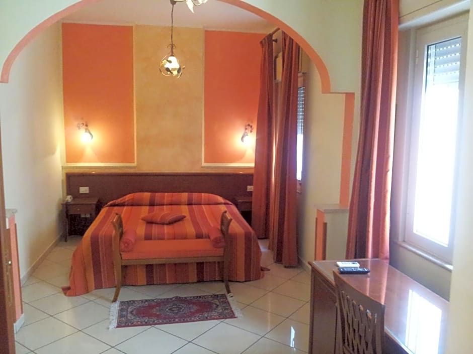 George Hotel – Barcellona Pozzo di Gotto, WA