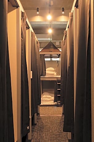 Bunk Bed in Mixed Dormitory Room