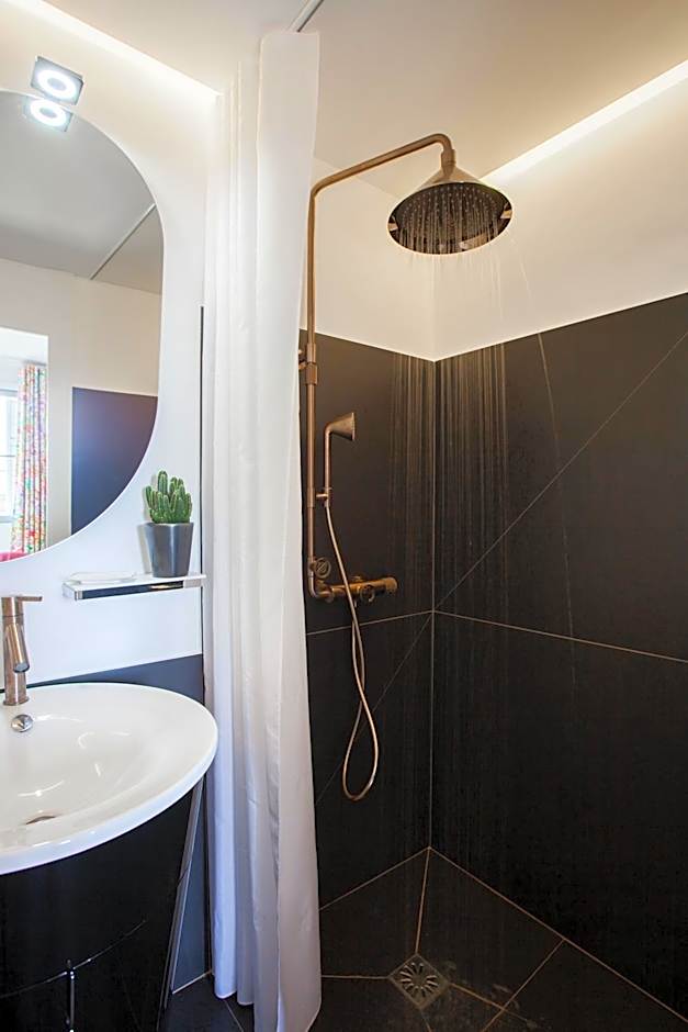 Maison Du Collectionneur