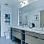 Modern Luxury 2 Bed with Panoramic City Views in Downtown LA