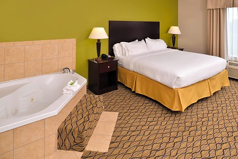 Holiday Inn Express Hotel & Suites Sherman Highway 75 By IHG