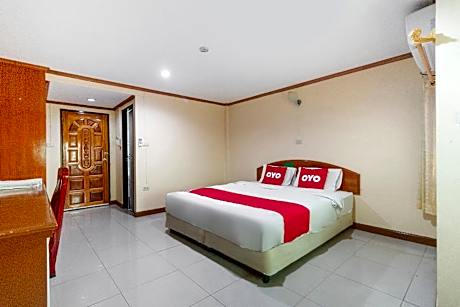 Chaiyaphruk Grand Hotel