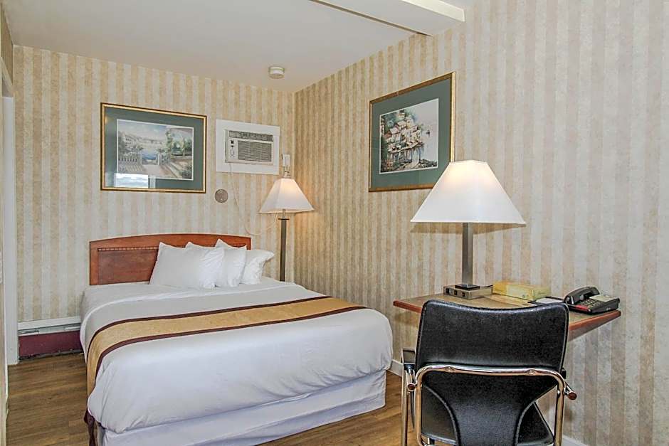 Canadas Best Value Inn Calgary Chinook Station