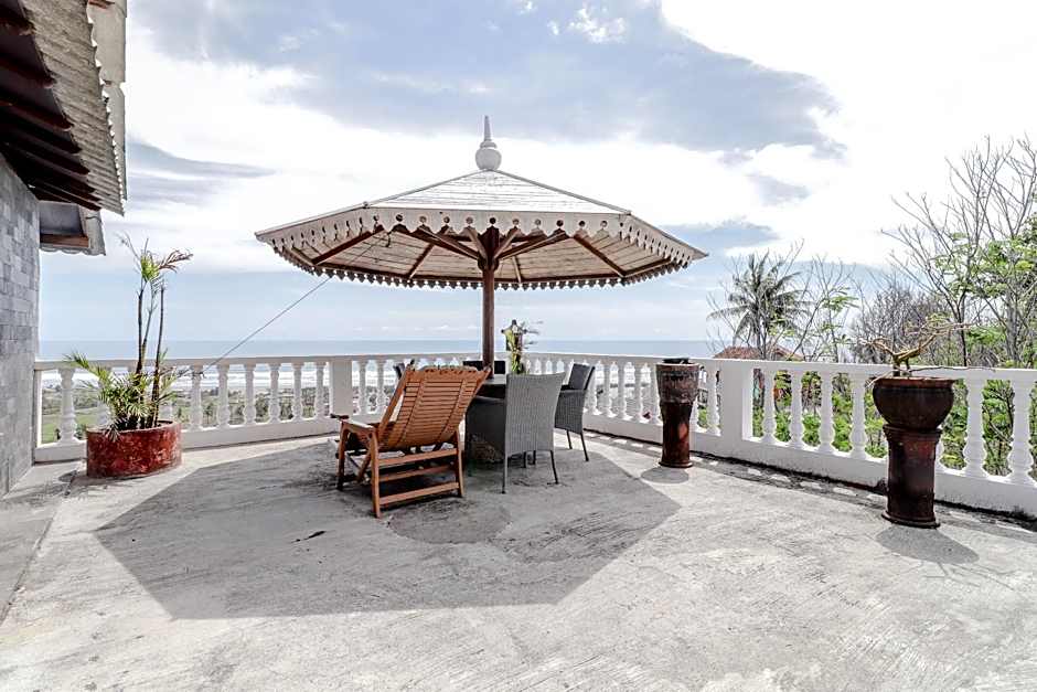 Adinda Beach Hotel and Villa