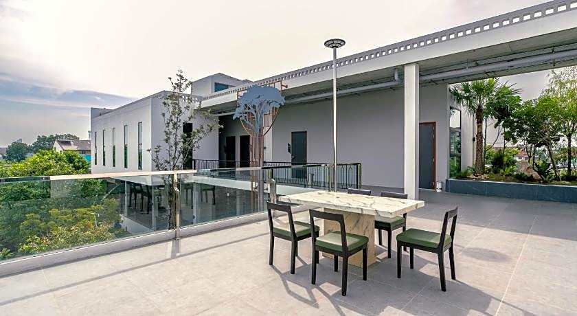 Chainam-Charmchuree residences cafe and spa