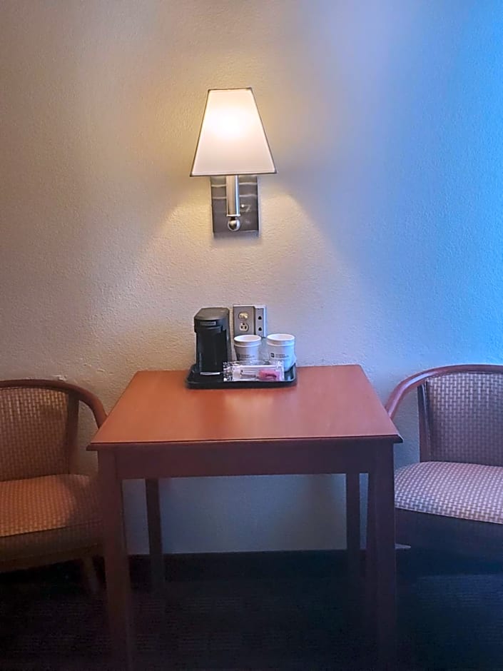 SureStay Hotel by Best Western East Brunswick