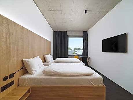 Deluxe Double Room with Shower