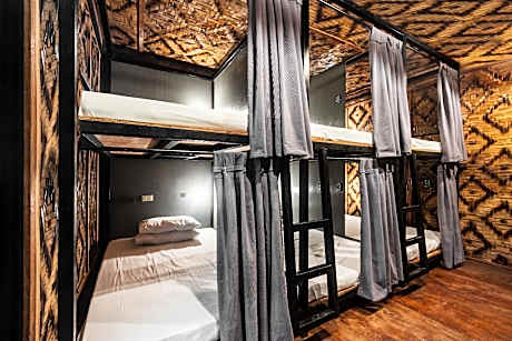 1 Bed in 6-Bed Female Dorm - Occupancy 1