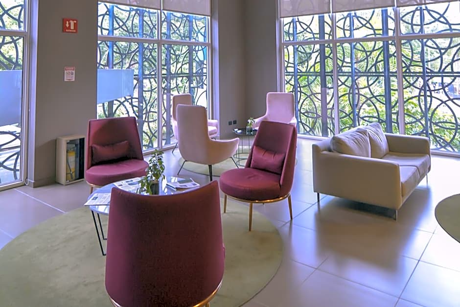 City Express Plus by Marriott Medellín Colombia