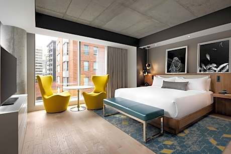 Humaniti Hotel Montreal, Autograph Collection