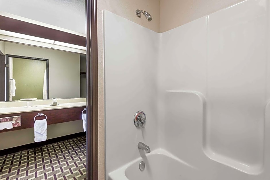 Super 8 by Wyndham Madison IN