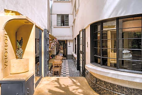 Rodona Hotel