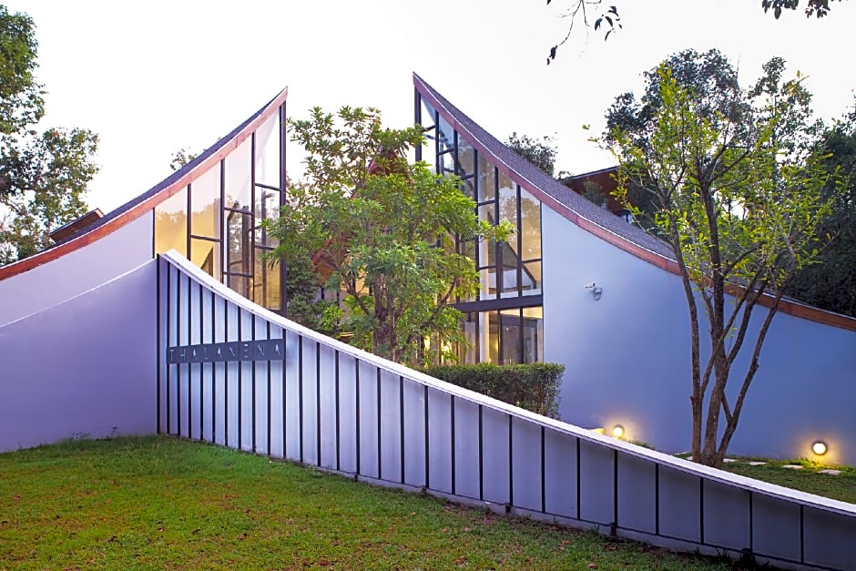 Villa Thalanena By The Beach