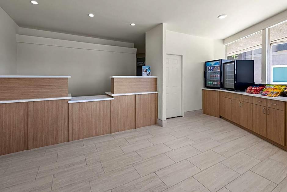 Ramada by Wyndham Merced