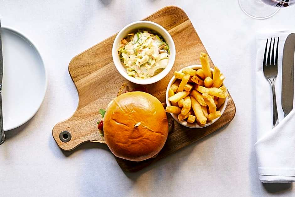 Mercure Newbury West Grange Hotel