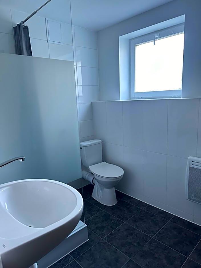 HGS Home Noclegi Pracownicze Parking , Łazienki