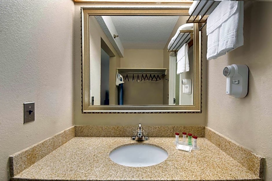 Ramada by Wyndham Raleigh